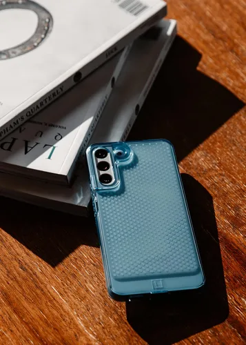 Vista 7 de [U] por UAG Lucent para Samsung Galaxy S22 Plus Case, Cerulean