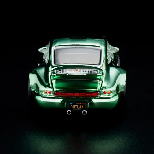 Vista 4 de RLC Exclusive Magnus Walker "Urban Outlaw" Porsche 964