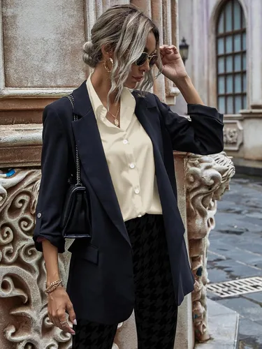 Vista 4 de HOTOUCH Camisas de gran tamaño con botones para mujer, blusa de hombro caída para oficina, de manga larga, estilo novio, camisa de vestir