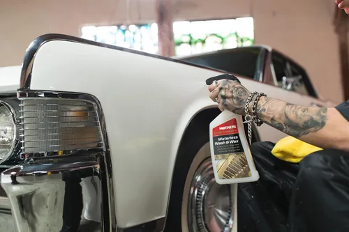 Vista 8 de Aerosol para lavado sin agua Mothers, solo lavar y encerar, de 24 onzas