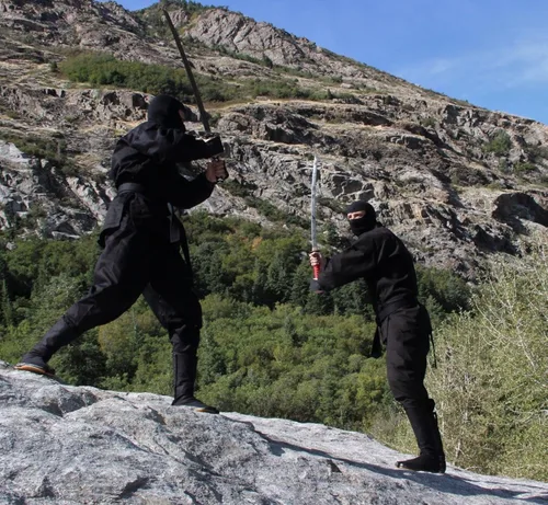 Vista 6 de Kage Ninja Gear, disfraz auténtico de ninja, 14onzas, incluye cinturón color negro