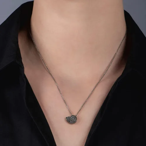 Vista 2 de Jewelili Enchanted Disney Fine Jewelry - Colgante de plata de ley con rodio negro 16 CTTW, Metal, diamante blanco