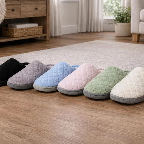 Vista 6 de Dearfoams - Pantuflas de espuma viscoelástica para mujer Leslie Terry con anchos amplios para interiores Tela de rizo negro.