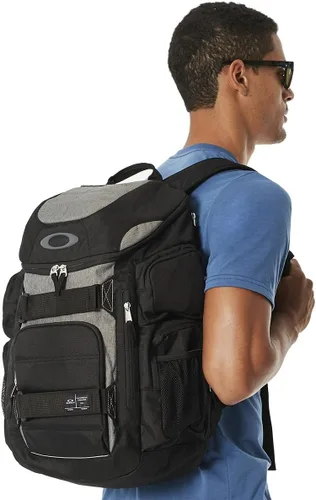 Vista 6 de Oakley, Blackout, 30 L