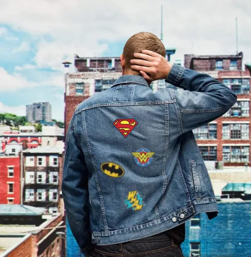 Vista 4 de C&D Visionary Aplicación Superman Logo Patch, 3 pulgadas