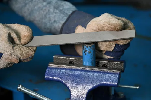 Vista 5 de Century Drill & Tool 4051 Mill Bastard - Lima de mano, 6" Corte único, dientes de un solo corte, afilado y alisado, acabado de superficie plana