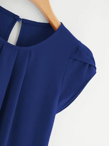 Vista 3 de Milumia Blusa de cuello redondo plisado para mujer, estilo casual y básico, con manga casquillo y abertura de cerradura en la espalda
