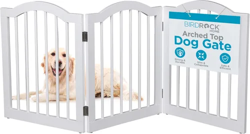 Vista 13 de INTERNET'S BEST Puerta para perros con parte superior arqueada, 3 paneles, barrera de madera para mascotas de 24 pulgadas de alto para perros