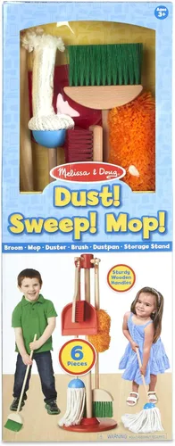 Vista 11 de Melissa & Doug Let's Play House ¡Quitar el polvo! ¡Barrer! ¡Trapear! Set de 6 piezas.