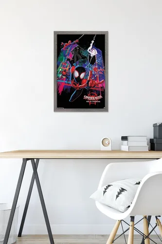 Vista 6 de Trends International Marvel Spider-Man - Póster de pared con texto en inglés "Into The Spider-Verse", 14.725 x 22.375 pulgadas, versión enmarcada