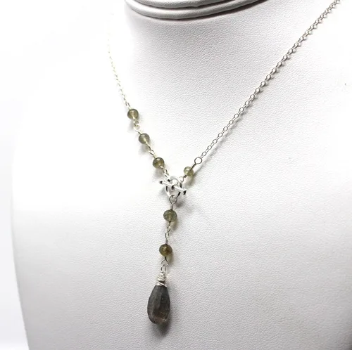 Vista 2 de Collar de labradorita con cierre de palanca y cierre frontal de plata de ley con piedras preciosas gris de 18 pulgadas