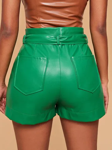 Vista 2 de MakeMeChic Pantalones cortos de cuero para mujer