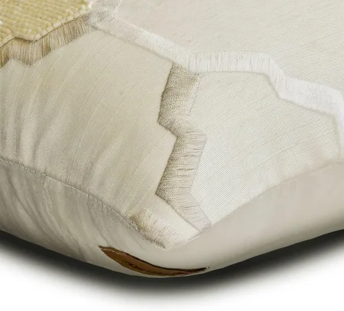 Vista 101 de The HomeCentric Fundas de almohada lumbares doradas de 12 x 14 pulgadas (11.8 x 13.8 in), de piel sintética, con diseño de animales, estilo moderno