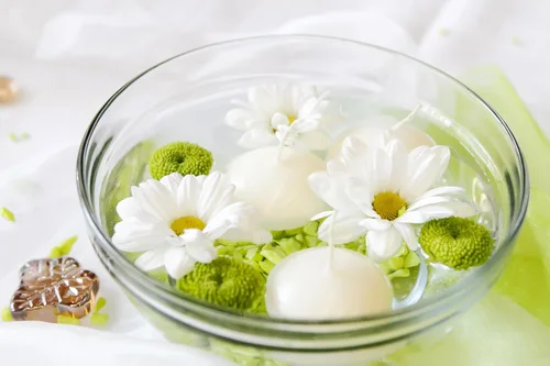 Vista 2 de D'light Online Paquete de velas flotantes pequeñas de 2 pulgadas para eventos, centros de mesa, bodas, spa, decoración del hogar, ocasiones Blanco