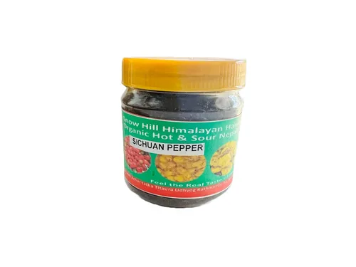 Vista 2 de Auténtico pepinillo de pimienta nepalí nepalí Timur Ko Chhop Szechuan mezclado de especias y polvo rojo frío que da un sabor natural típico nepalí