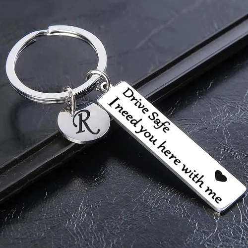 Vista 3 de Chasing DreamsMRL Llavero seguro para el novio, regalos del día de San Valentín para novio, regalo de I Love You para él, llaveros