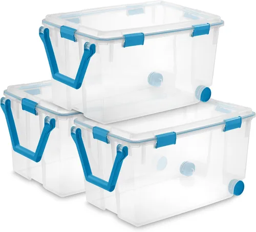 Vista 21 de Sterilite 19414306 - Caja de almacenamiento de plástico transparente de 7.5 cuartos y tapa con pestillos azules