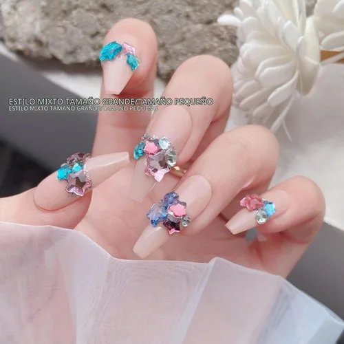 Vista 4 de 50 dijes de uñas de estrella de cristal, diamantes de imitación de estrellas 3D, gemas multicolor para arte de uñas, accesorios de uñas, pequeños