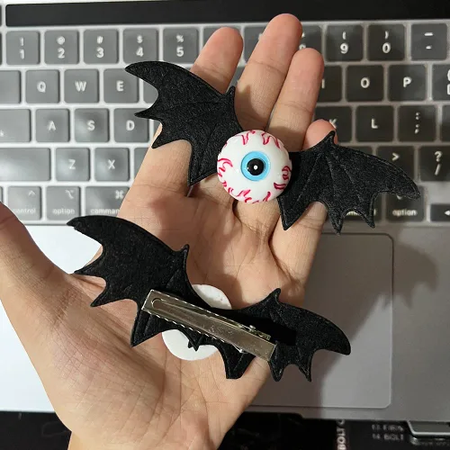 Vista 3 de 1 par de pinzas para el cabello de Halloween, ojo de diablo, accesorios para el cabello, disfraz de cosplay, disfraz de murciélago y cuernos