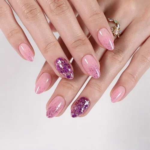 Vista 2 de Uñas cortas a presión de almendra, uñas con purpurina rosa degradado 3H-rosa con purpurina