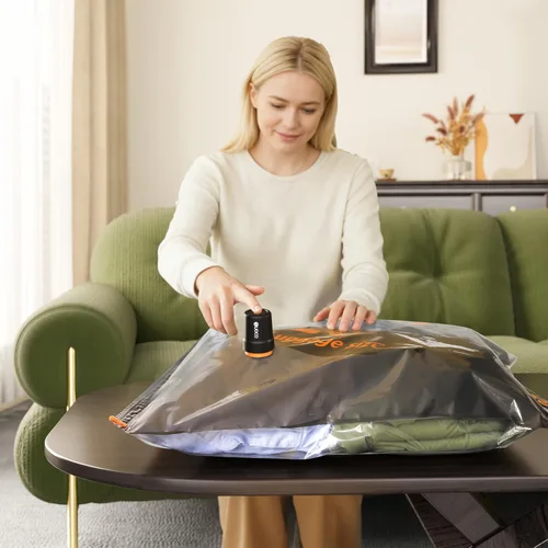 Vista 5 de SUOCO Bomba de vacío de viaje para bolsas de almacenamiento al vacío, mini bomba eléctrica inalámbrica recargable por USB para sellado de Negro