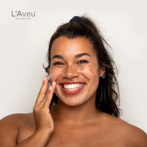 Vista 4 de Gel facial exfoliante L'Aveu, 1.7 fl. oz.