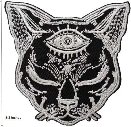 Vista 2 de Cute-Patch Parche bordado de gatos egipcios negros y plateados de 3.5 pulgadas con ojo de Horus que todo lo ve
