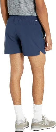 Vista 2 de New Balance Pantalón corto Accelerate de 5 pulgadas para hombre 22