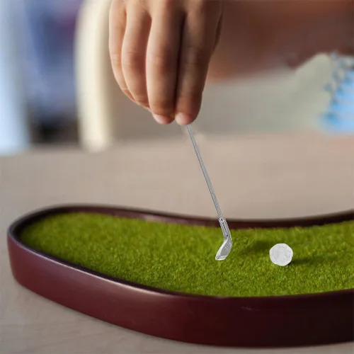 Vista 8 de IMIKEYA Miniatura Golf Club Toy Set Dollhouse Golf Accesorios para Diorama Toy