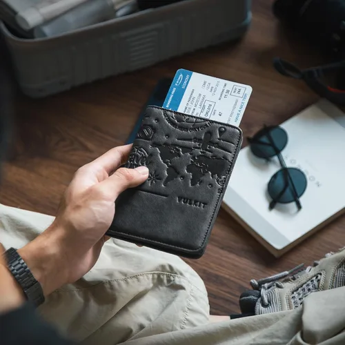 Vista 6 de VULKIT Soporte para pasaporte, cierre magnético, bloqueo RFID, cartera de viaje, funda para libro de pasaporte, soporte para tarjeta de embarque