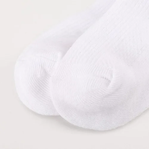 Vista 2 de AQOKKA Paquete de 4 calcetines de encaje con ojales y volantes, calcetines de encaje para recién nacidos, niños pequeños, con volantes de verano