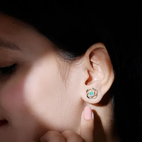 Vista 5 de Aretes de ópalo etíope certificados con diamantes 1.25 Cttw Calidad AAA