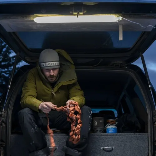Vista 6 de KLYMIT Everglow - Tubo de luz LED Linterna de campamento portátil e inflable para seguridad al aire libre, resistente al agua, perfecta