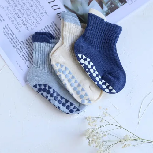 Vista 7 de XuoAz 6 pares de calcetines antideslizantes de algodón con agarre para niños y niñas pequeños