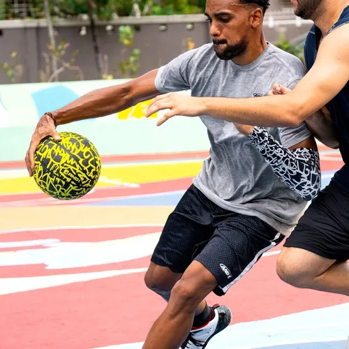 Vista 3 de AND1 Fantom Graffiti Rubber Basketball - Streetball for Indoor and Outdoor Use, Deep Channel Construction and Durability