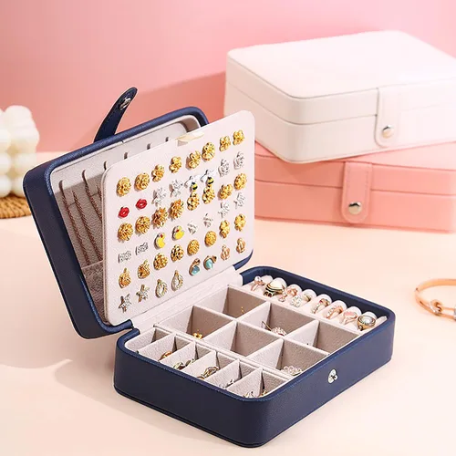 Vista 6 de Joyero pequeño, mini estuche de almacenamiento de joyas de viaje, organizador de joyas portátil para anillos, aretes, collares, regalo para mujeres
