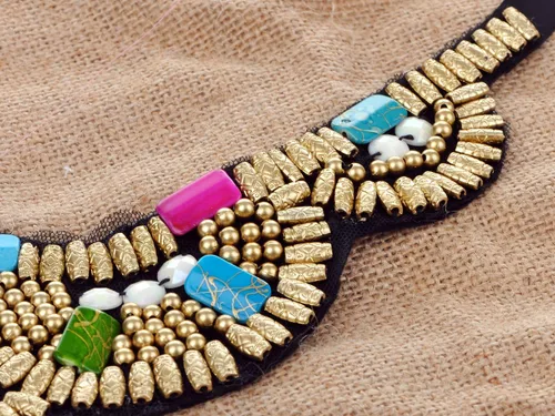 Vista 4 de Alilang Collar con collar de joyería tribal de Halloween con cuentas multicolor para mujer, Metal