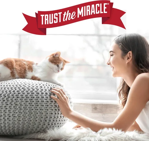 Vista 10 de Limpiador de bandeja de espuma Nature’s Miracle, resistente a los olores de orina de gato, fórmula enzimática, 17.5 oz (495 g)
