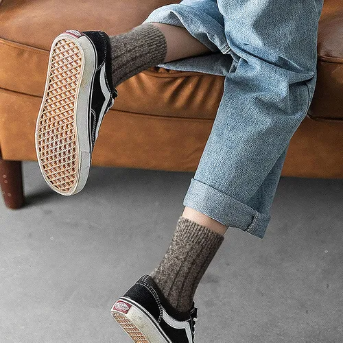 Vista 5 de Paquete de 5 pares de calcetines de invierno para mujer, calcetines deportivos de lana en tejido de punto grueso, suaves y cálidos, estilo clásico e