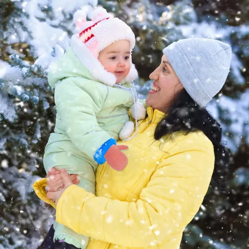 Vista 7 de ONESING 5 pares de guantes negros para bebés, guantes cálidos para recién nacidos, guantes de invierno para bebés y niñas