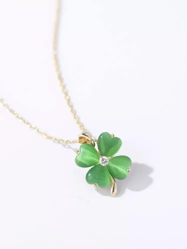 Vista 5 de BUBGDYFO Green Four Leaf Clover Necklace for Women Teen Girls, Lucky Opals Pendant Gold Chain Necklace Jewelry
