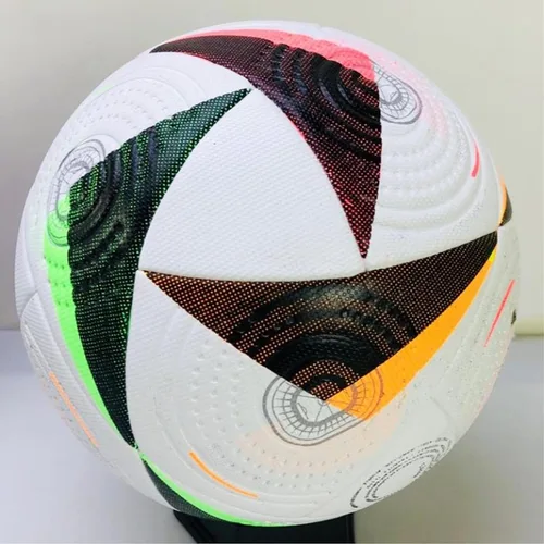 Vista 6 de Balón de fútbol Euro Cup Tamaño 5 – Tapa suave, perfecta para entrenar y jugar, para aficionados al fútbol y adultos
