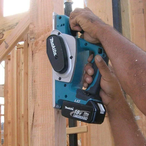 Vista 4 de Makita XPK01Z 18V LXT - garlopa inalámbrica con batería de litio 3-1/4 pulgadas