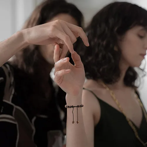 Vista 2 de Pulseras magnéticas a juego con tu novio y novia con cuentas para mujeres, hombres, amantes de los mejores amigos, pulseras de conexión para regalo