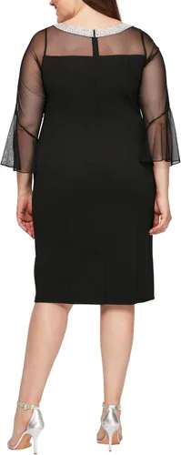 Vista 2 de Alex Evenings Vestido recto corto de talla grande para mujer con detalle de ilusión adornado