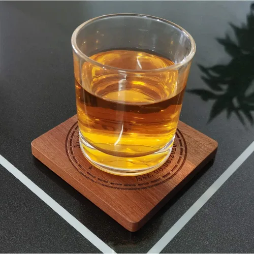 Vista 6 de Posavasos personalizados, posavasos de madera grabados personalizados para bebidas, posavasos con monograma con soporte, regalos de boda, regalos