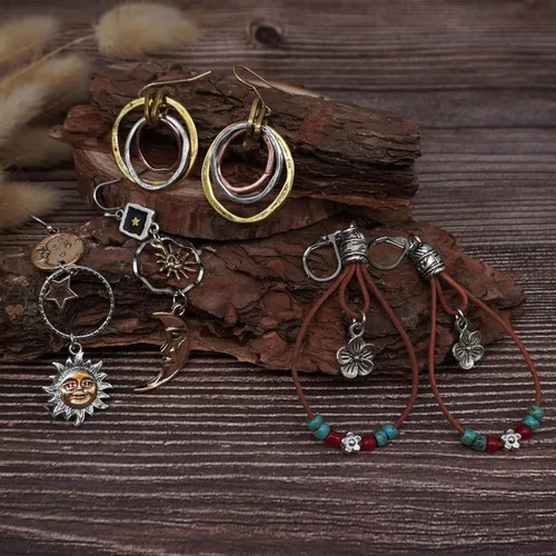 Vista 5 de 11 pares de aretes colgantes vintage para mujer, juego de aretes bohemios, aretes colgantes de flores retro, aretes colgantes de lágrima, sol y luna