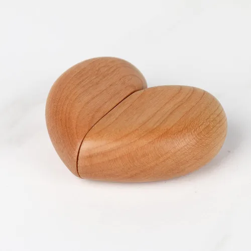 Vista 2 de Caja de madera para anillos en forma de corazón para boda, propuesta, caja de anillo de compromiso, estuche de madera para anillos de madera, regalo