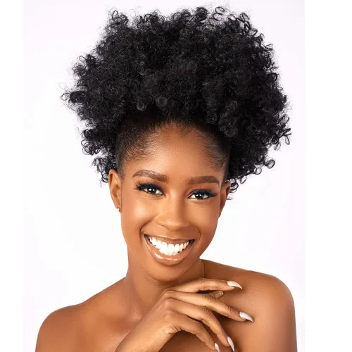Vista 15 de Extensión de cola de caballo rizada con cordón para mujeres negras, extensiones de cabello sintético corto afro kinkys rizado con dos clips (1#)