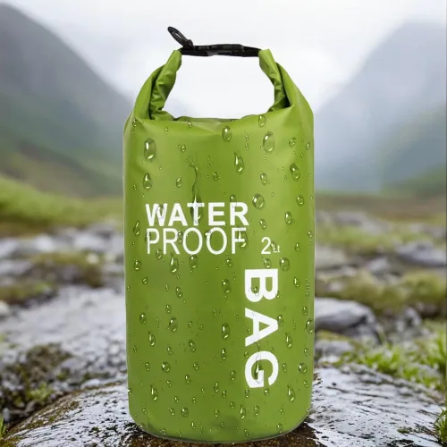 Vista 8 de Bolsa seca impermeable de 2 litros, saco ligero enrollable para kayak, natación, campamento y playa, compacto y resistente al agua, esencial